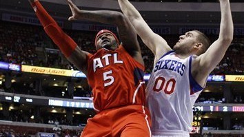 俩加时血战！马克西空砍44分难救主，老鹰客场掀翻76人！这场球看得我嗓子都哑了