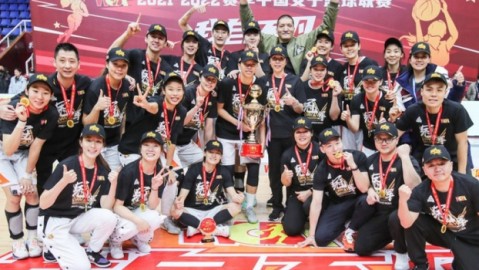 谁说女篮没人看？在定州这小地方，四川妹子和石家庄闺女打出血性了！