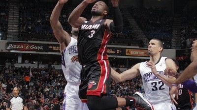 火药味十足！雄鹿三分大队栽了，热火这口气争得漂亮