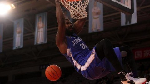 就在昨晚！北控主场爆冷输给九连败江苏，张庆鹏赛后那几句话说得真难听