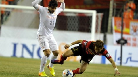 后发制人失效！崔康熙停赛+克雷桑缺阵，山东泰山客场2-4遭浦项制铁逆转