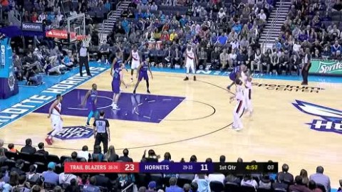 玫瑰花园的狂飙夜！格兰特杀红眼，三球空砍27分，开拓者这场球看得我血压飙升