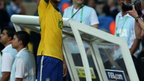 山西女篮狂胜新疆挺进决赛！三八节这天清远体育馆来了场“全员皆兵”的表演