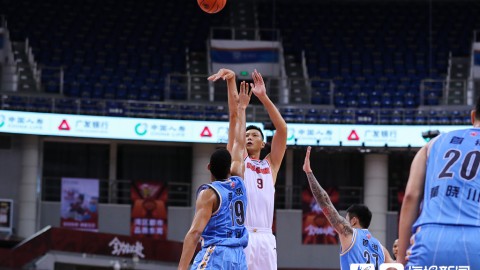 落后9分算个啥！广东女篮加时掀翻四川，这场球看得我嗓子都喊哑了