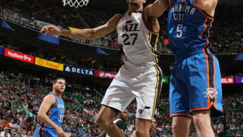 哎呀，我跟你说，这两天看球看得我这暴脾气都快赶上盐湖城的高温了！尤其是刚打完的这场雷霆对爵士，简直是坐过山车还没系安全带，心脏不好的真得备点药。