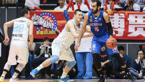 昌吉体育馆那个揪心的夜晚，新疆女篮娃们给王思雨交了一笔昂贵的“学费”