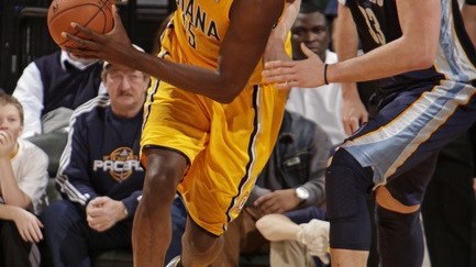 九连胜！莫兰特“花式划水”也能赢？灰熊这板凳深度让步行者绝望