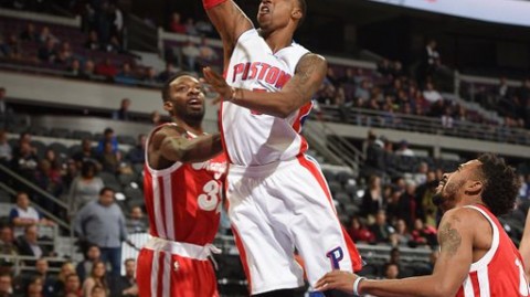 莫兰特33分暴走！这哪是打球，分明是给活塞上课