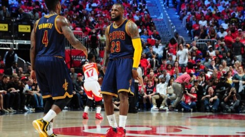 真是解气！特雷杨38分11助打服猛龙，老鹰这套“吃饭睡觉”战术太无解了