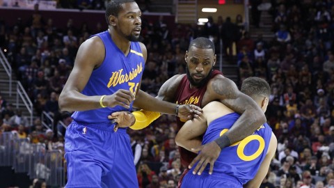 火船G4攻防绞杀战 乌度卡新体系扼住命运咽喉