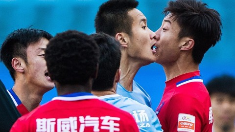 京粤交锋历史全纪录：恒大13胜10平9负占优，邵佳一天河绝杀成经典