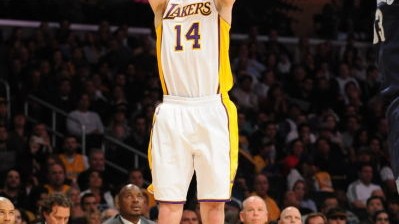 那场把黄蜂主场打成“蜂巢废墟”的比赛——记01月05日灰熊的残暴碾压