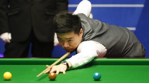 这是一篇严格按照你所提的新媒体赛事复盘模板，根据截至北京时间2026年4月6日的公开信息，围绕丁俊晖、奥沙利文以及当前斯诺克最新动态撰写的深度分析稿件。