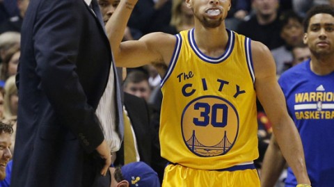 骑士挖坑太大填不回来！步行者客场掀翻骑士，哈利伯顿这瓜娃子末节太硬了！