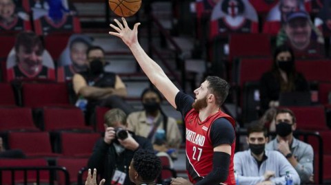 孟菲斯的倔强：当“无欲”的开拓者，撞上“求稳”的灰熊，这比赛比想象中好看一万倍！