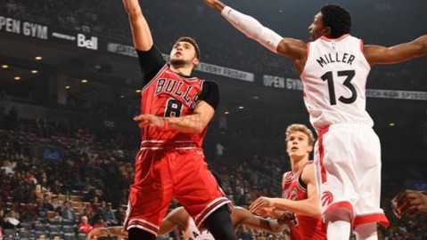 这场季前赛，公牛把猛龙主场给“拆”了！德罗赞老东家面前玩起全能秀