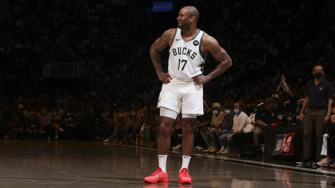 米切尔天神下凡！45分暴击篮网，这场巴黎盛宴骑士才是真主角