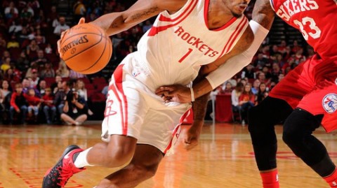 恩比德三节打卡下班，狂砍30+三双带领76人把湖人揍得找不着北，詹眉组合这回可真成了难兄难弟！