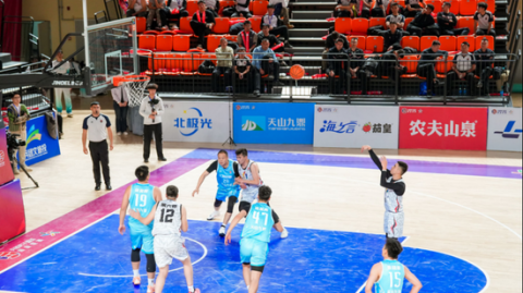 辽篮小将差点玩砸！代彦龙28分救主，同曦青年军虽败犹荣藏着希望