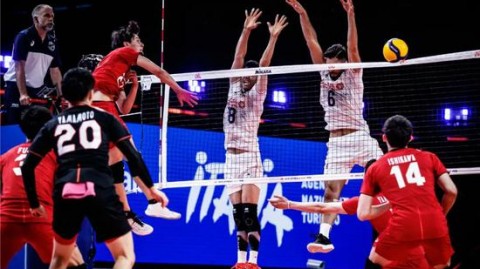 落后27分算个屁！石家庄翔蓝这场惊天逆转把爷整哭了，长沙勇胜到手的鸭子飞了