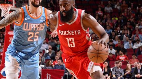 独行侠血洗开拓者！东契奇三双盛宴，艾顿又被当成“玩具”了？