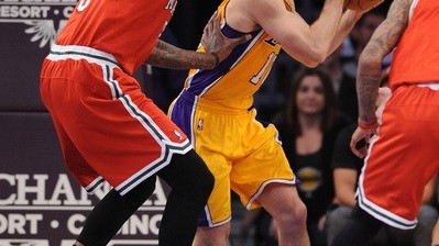 达拉斯独行侠激战波特兰开拓者：这场对攻大戏藏着多少你不知道的细节