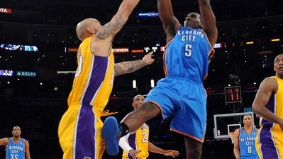 二弟打大哥从不手软！国王送火箭三连败，这场球看得人直拍大腿