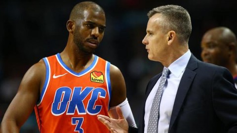 青春风暴撞上老辣“妖刀”！这场雷霆马刺大战看得我血压都高了