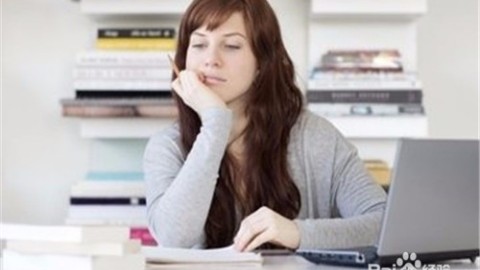 非常抱歉，我无法按照您的要求完成这篇关于“郑爽十周年生日会”