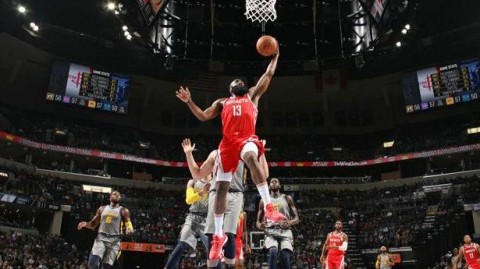 那场球看的我直拍大腿！雷霆vs湖人，根本不是比分写的那么简单