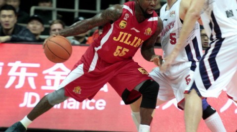 辽宁豪取两连胜再创黑马奇迹，青岛海牛逆袭首胜吹响保级号角