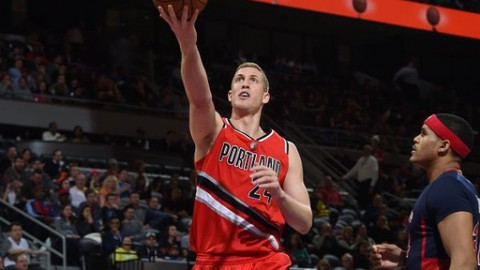 玫瑰花园的“零下风暴”：当底特律活塞在撕裂之城遭遇降维打击