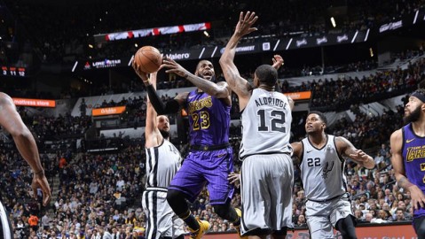 萨城铁骑踏破克城！这场硬仗看得我心脏受不了