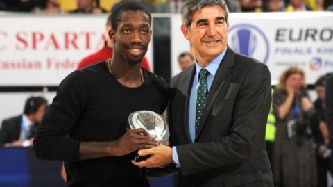 轮休蓄力+青春风暴！拜仁让二追三绝杀弗赖堡，73分领先12分