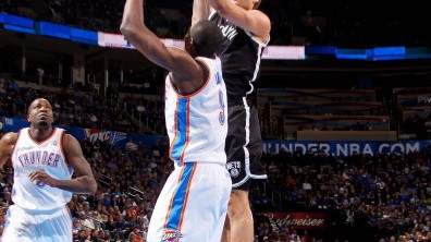 篮网主场掀翻西部第二雷霆，这场以弱胜强藏着多少玄机？