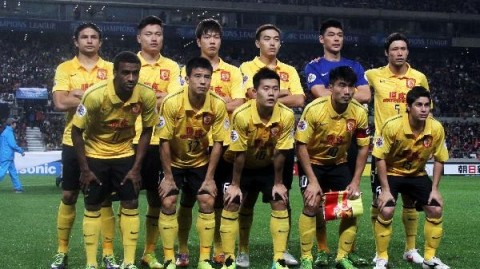 首尔FC主场翻船：03月04日亚冠精英联赛18决赛首回合首尔FCvs神户胜利船乌龙送礼+点球不进