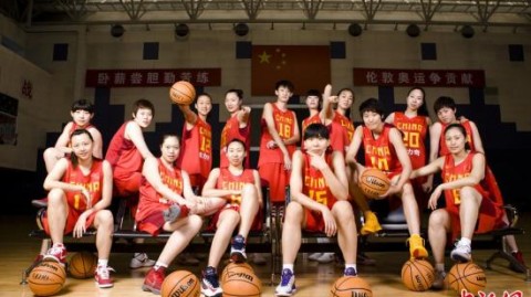 西安女篮热身赛太刺激！韩旭霸气定乾坤，这场胜利咱看得手心冒汗