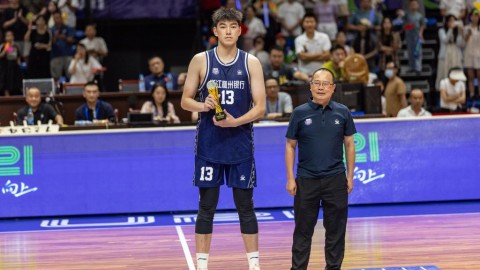 青春风暴席卷全场，上海久事U21险胜浙江稠州U21挺进决赛