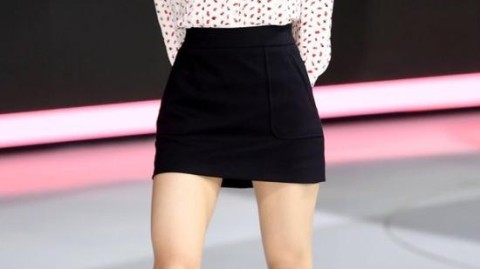 留长发穿裙装，浪胃仙到底是男是女