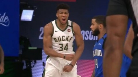 字母哥35+10+7的孤独狂欢，魔术这支青年军到底给雄鹿上了怎样一课