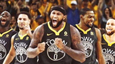 苍了天了！这场季前赛打的比总决赛还刺激，湖人勇士这回真玩命了？