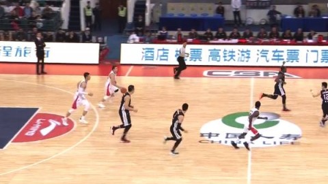 长沙寒夜被打回原形！青岛青年军撕下北京男篮伪强队面具，这杯赛药劲有点猛