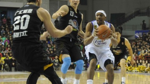 巴西“杜兰特”险些掀翻美国梦之队！美洲杯这场肉搏战看得我热血喷张