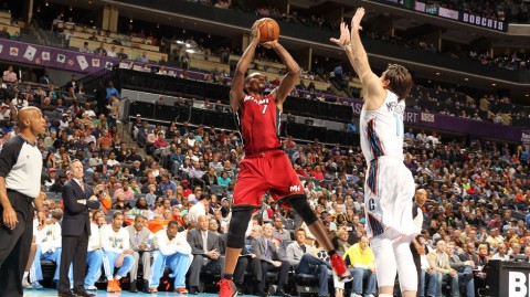 这场球看得我血压飙升！热火马刺这剧本谁能想到？