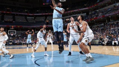 高原主场下起三分雨，约老师百发百中把熊揍得没脾气