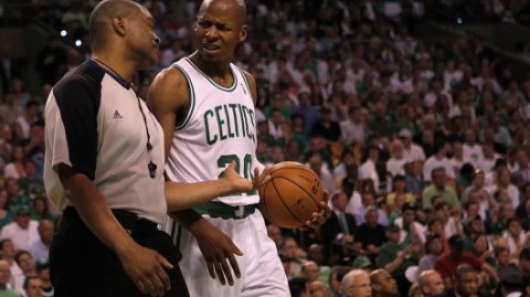 北岸花园的复仇夜：绿军双探花拆解费城，恩比德独木难支吞苦果