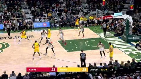 雄鹿主场碾过老鹰！字母哥和特雷-杨这波神仙打架，你站谁？