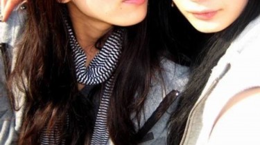 杨幂凌晨公布二胎喜讯？别被骗了