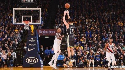 那晚在勇士主场，普洱用41分告诉利拉德：没有库里，我也不差！