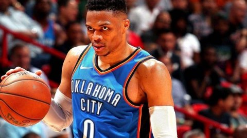 那一夜，独行侠把快船四巨头打成了四小天鹅！这球看的我直接自闭